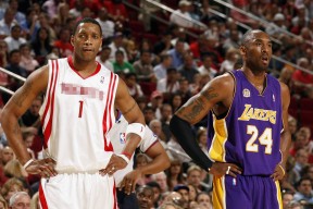 亚博体育官方网站-世界足坛一夜，成都回暖、西汉姆连胜，巴萨调阵引对手叹服